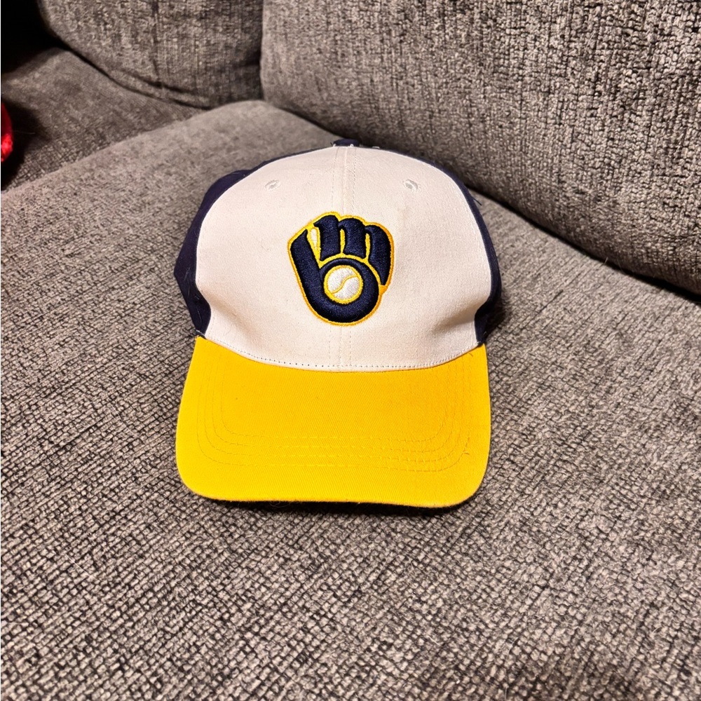MLB Kids Hat in Yellow and Navy